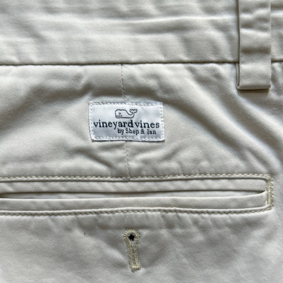 Vineyard Vines Chinos - Picture 7 of 7